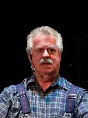 Fernand Alain sur scène dans le personnage d'Abel Maldemay, photo 10 de 18