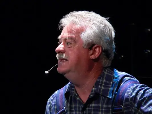 Fernand Alain sur scène dans le personnage d'Abel Maldemay, photo 11 de 18