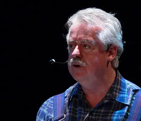 Fernand Alain sur scène dans le personnage d'Abel Maldemay, photo 16 de 18